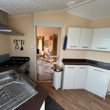 Fulmar 43 ~ Parkdean Holiday Resort Great Yarmouth Buitenkant foto